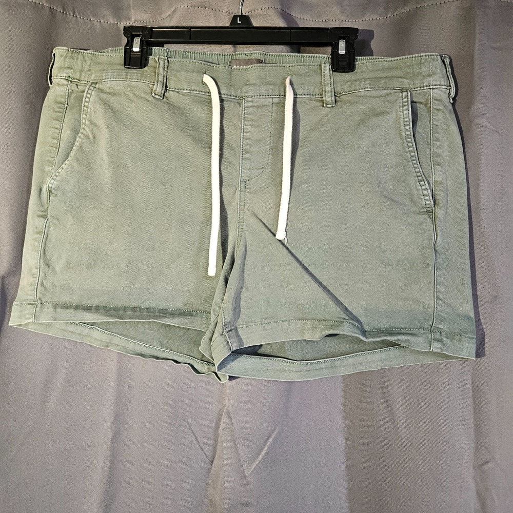 Torrid Womens Shorts Size 1 Olive Green Weekend Mid Rise Pockets Drawstring
